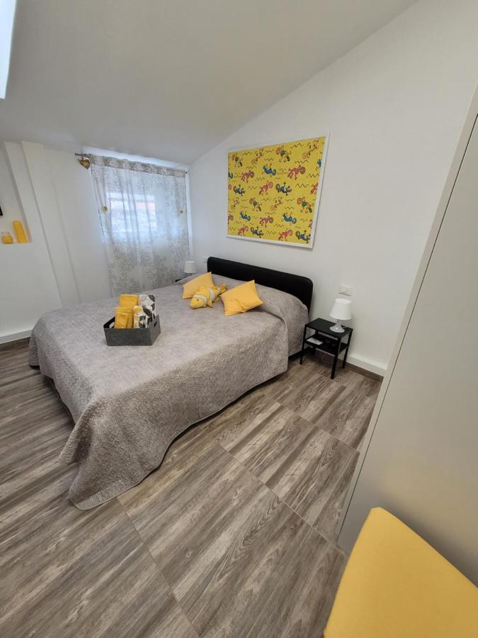 Villa Sonia Apartment & Rooms Lignano Sabbiadoro Exterior foto