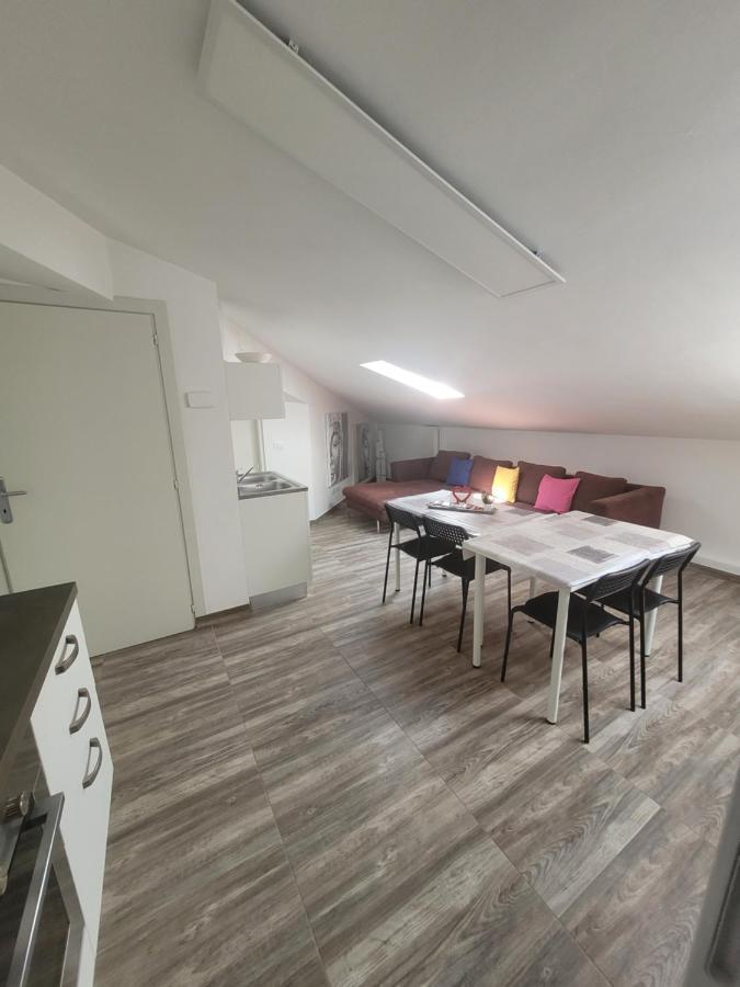 Villa Sonia Apartment & Rooms Lignano Sabbiadoro Exterior foto