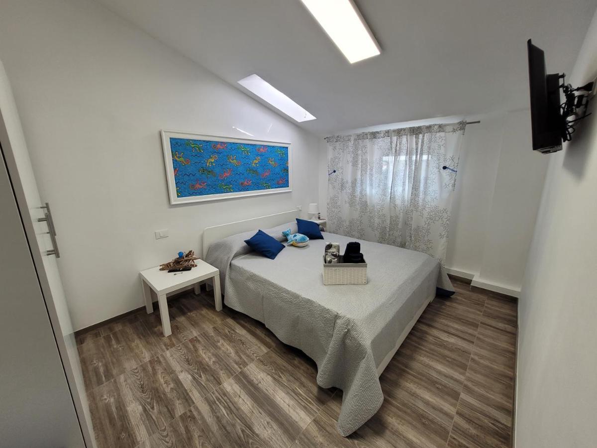 Villa Sonia Apartment & Rooms Lignano Sabbiadoro Exterior foto